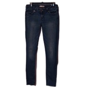 -- Levi's Dark Blue Women's Skinny Jeans